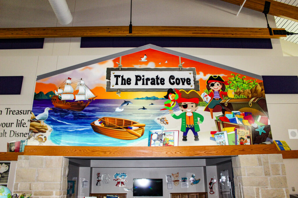 Pomona-Pirates-Library-Mural